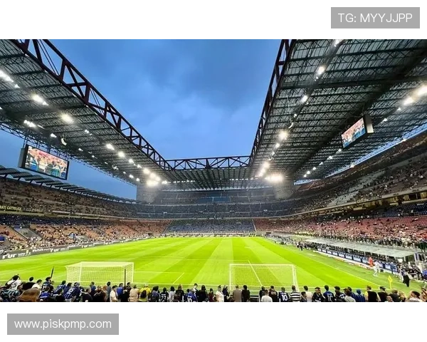 带q的足球明星们在绿茵场上的精彩瞬间与传奇故事